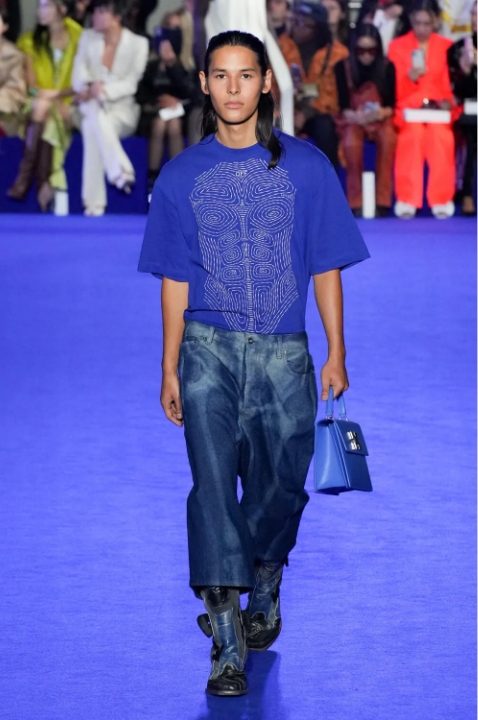 Off white fashion online label